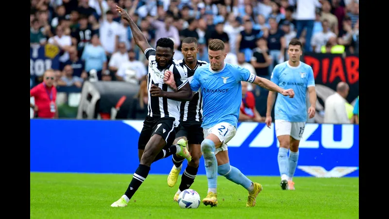 Minh họa cho "Hình ảnh bóng đá 'Udinese' - "Udinese" vs "Lazio" Minh họa cho "Hình ảnh bóng đá 'Udinese' - "Udinese" vs "Lazio"